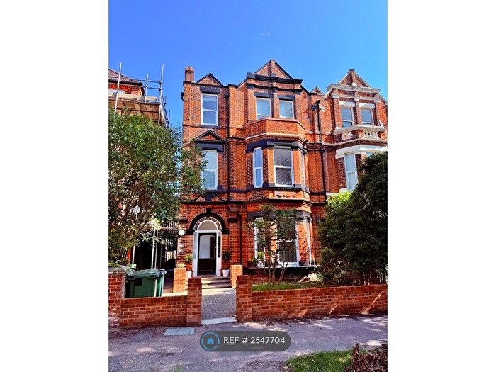 2 Bedroom Flat To Rent In Bouverie Road West, Folkestone, CT20