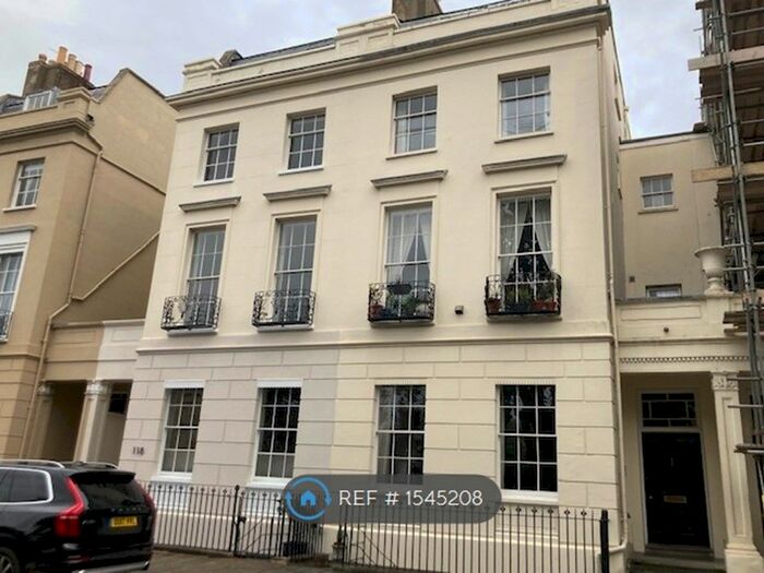 1 Bedroom Flat To Rent In Bishopgate House, Cheltenham, GL53