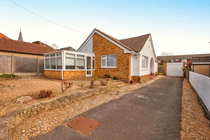 3 Bedroom Detached Bungalow For Sale In St Andrew's Road, Farlington, PO6