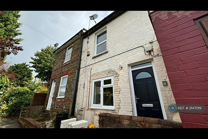 2 Bedroom Terraced House To Rent In Sidney Road, Rochester, ME1