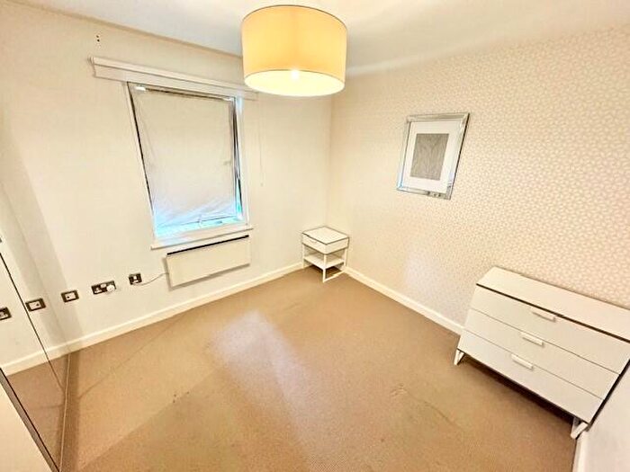 2 Bedroom Flat To Rent In Nayland Court, Romford, RM1