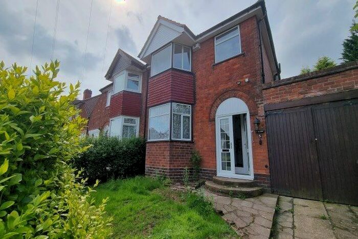 3 Bedroom Property To Rent In Woodlands Farm Road, Birmingham, B24
