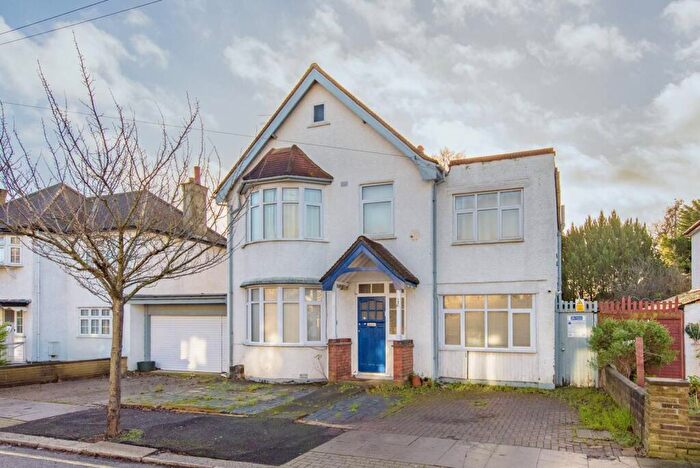 6 Bedroom Detached House To Rent In Egerton Gardens, Hendon, London, NW4