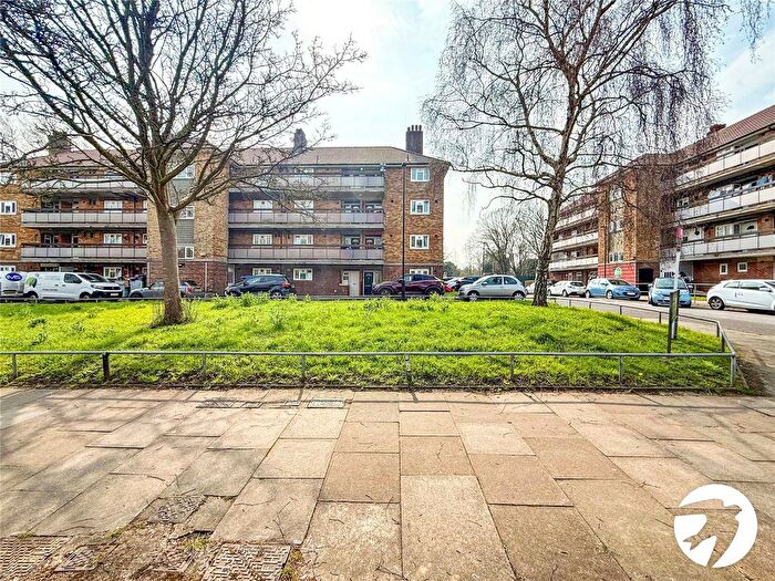 1 Bedroom Flat To Rent In Middle Park Avenue, London, SE9