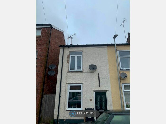 2 Bedroom End Of Terrace House To Rent In Ryle Street, Macclesfield, SK11