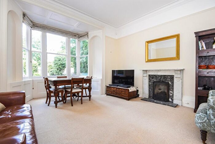 1 Bedroom Flat To Rent In Alders Road, Reigate, RH2