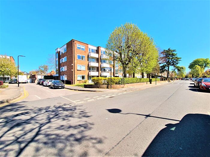 2 Bedroom Flat For Sale In Grange Road, Ealing, London, W5