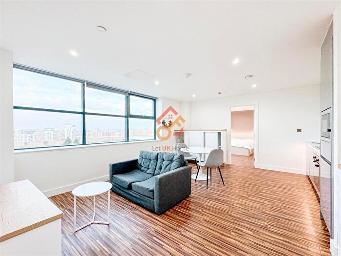 2 Bedroom Flat For Sale In Westpoint, Chester Road, Manchester, M16