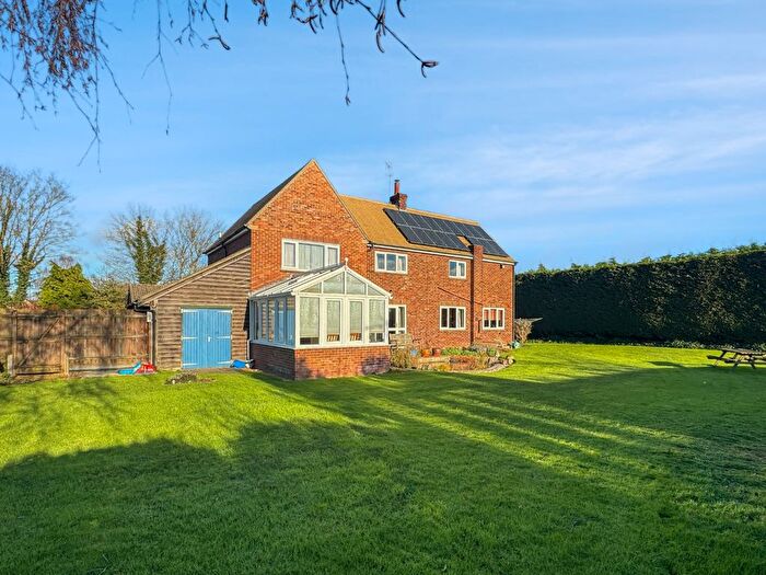 4 Bedroom Detached House For Sale In Church Road, Hauxton, Cambridge, CB22