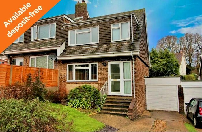 3 Bedroom Semi-Detached House To Rent In *Pets Considered* Bursledon, Southampton, SO31