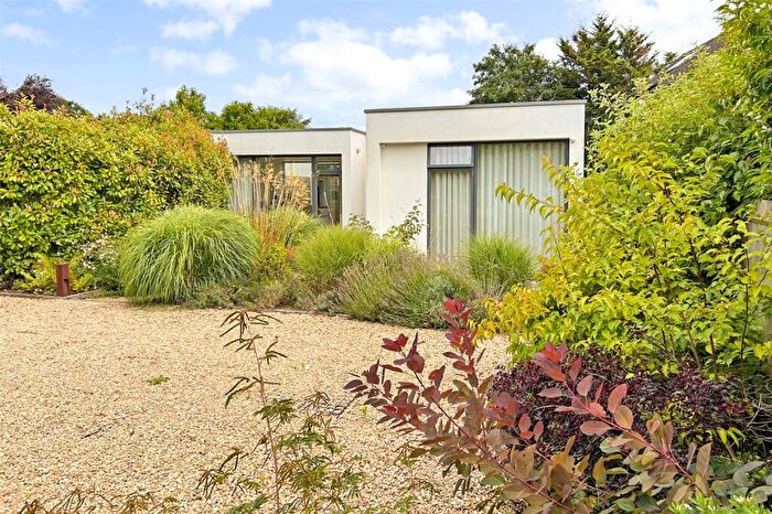 3 Bedroom Detached House For Sale In Cherry Tree Lane, Chalfont St. Peter, Gerrards Cross, Buckinghamshire, SL9