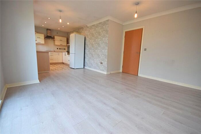 2 Bedroom Apartment To Rent In Ainsley View, Leeds, West Yorkshire, LS14