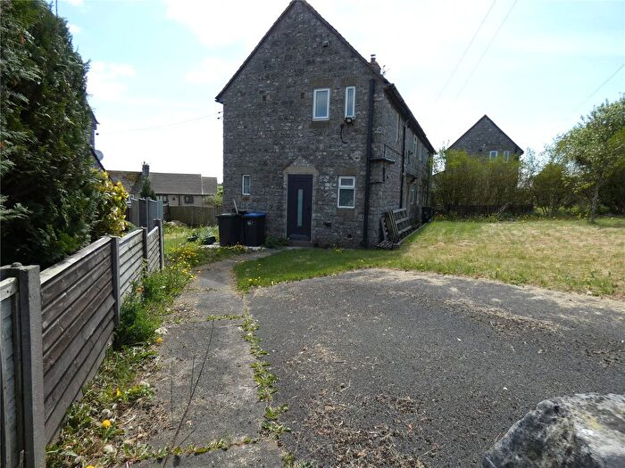 3 Bedroom Semi-detached House For Sale In Sherwood Road, Tideswell, Buxton, Derbyshire, SK17