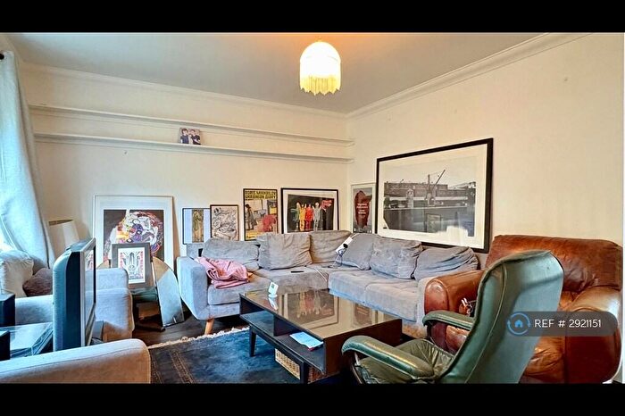 3 Bedroom Flat To Rent In Marriott Road, London, E15