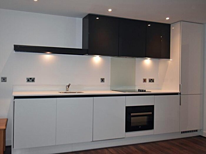 2 Bedroom Flat To Rent In Ground Floor Churchill Place, Basingstoke, RG21