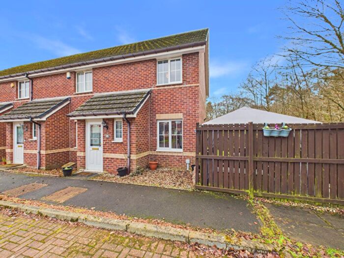 2 Bedroom End Of Terrace House For Sale In Alford Avenue, Blantyre, Glasgow, G72