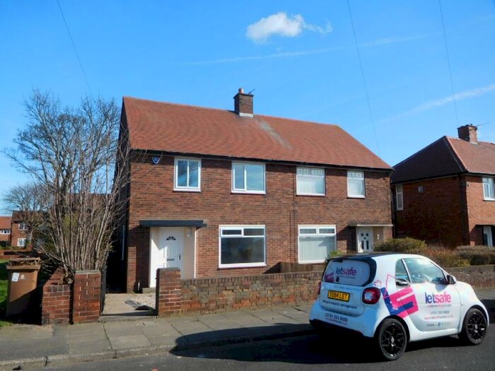 3 Bedroom Semi-Detached House To Rent In Lynn Rd, North Shields. **Refurbished**, NE29
