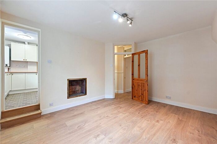 1 Bedroom Flat To Rent In Sinclair House, Thanet Street, Bloomsbury, London, WC1H
