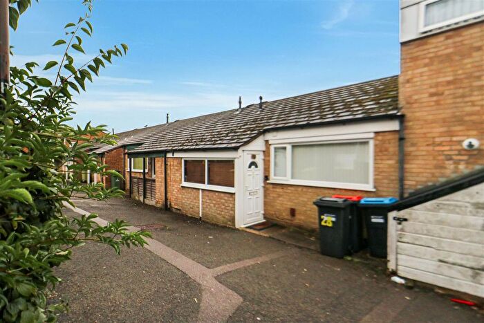 1 Bedroom Bungalow For Sale In High Trees, Eaglestone, MK6