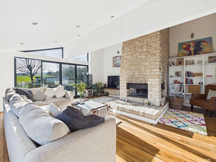 5 Bedroom Detached House To Rent In Newhaven Road, Lewes, BN7