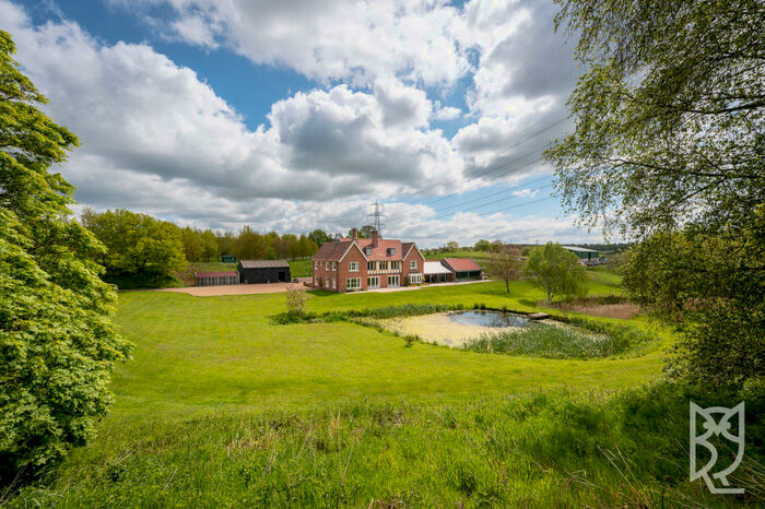 7 Bedroom Detached House For Sale In Hook Lane, Hadleigh, IP7