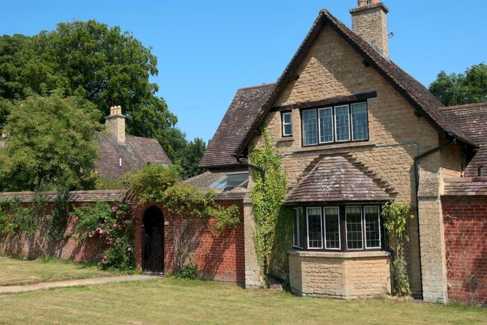 2 Bedroom Detached House To Rent In Quarwood, Stow On The Wold, GL54