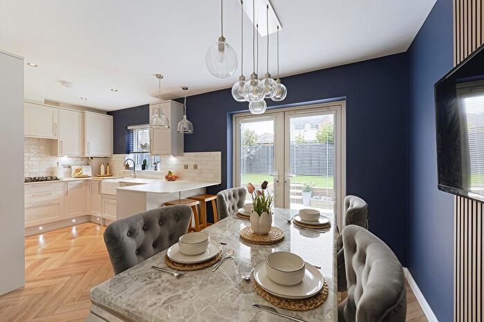 3 Bedroom Semi Detached House For Sale In Dumbrell Drive, Paddock Wood, Tonbridge, TN12