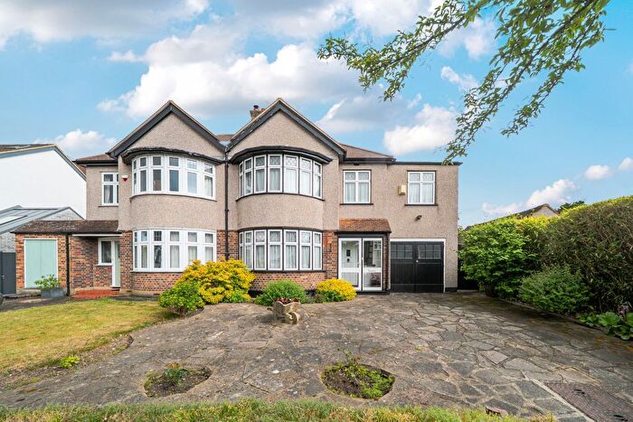 4 Bedroom Semi-Detached House For Sale In The Grove, West Wickham, BR4