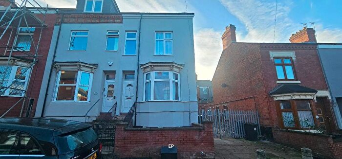 4 Bedroom Terraced House For Sale In Frederick Road, Leicester, LE5