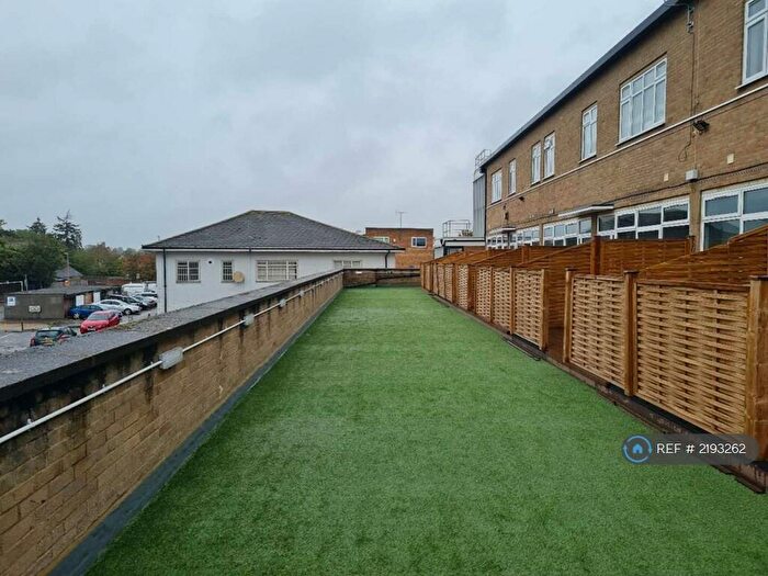 1 Bedroom Flat To Rent In Crockhamwell Road, Woodley, Reading, RG5