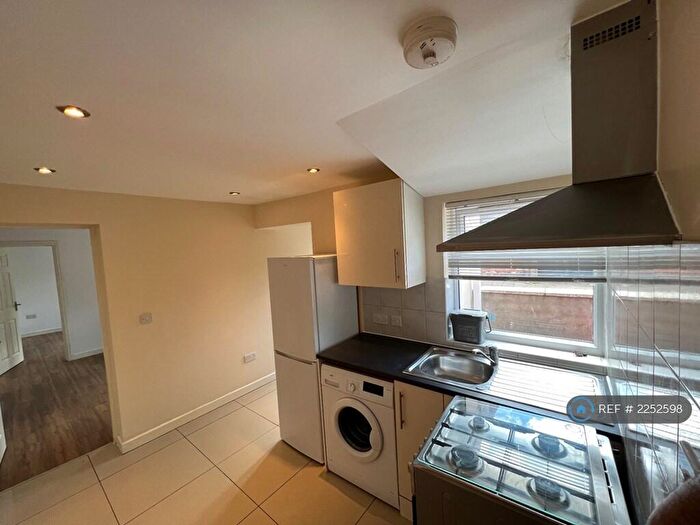 2 Bedroom Bungalow To Rent In Newport Road, Milton Keynes, MK13