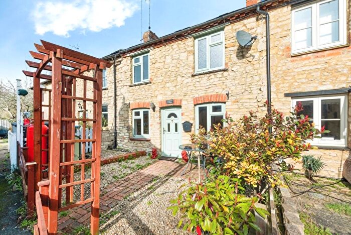 2 Bedroom Terraced House For Sale In Bridge Street, Thornborough, Buckinghamshire, MK18