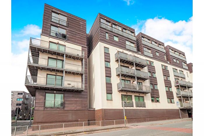 1 Bedroom Flat To Rent In Isaac Way, Manchester, Greater Manchester, M4