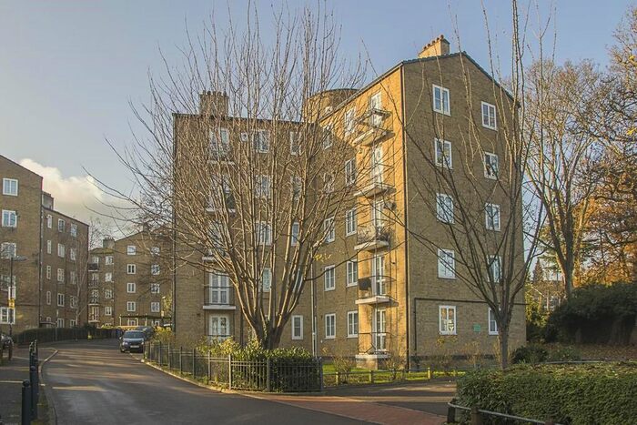 2 Bedroom Flat To Rent In Chulsa Road, Sydenham, London SE26