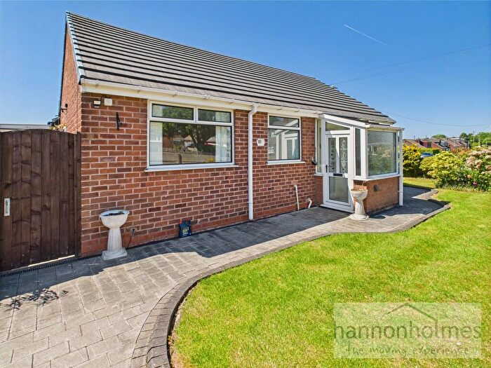2 Bedroom Semi-Detached Bungalow For Sale In Thirsk Road, Little Lever, BL3