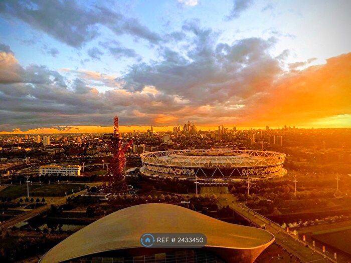 3 Bedroom Flat To Rent In Glasshouse Gardens, London, E20