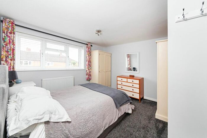 3 Bedroom Semi-Detached House For Sale In Welford Gardens, Abingdon, OX14