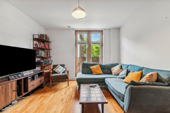 2 Bedroom Flat To Rent In Holloway Road, Holloway, N7