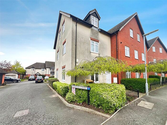 2 Bedroom Maisonette For Sale In Overton Court, Tongham, Farnham, GU10