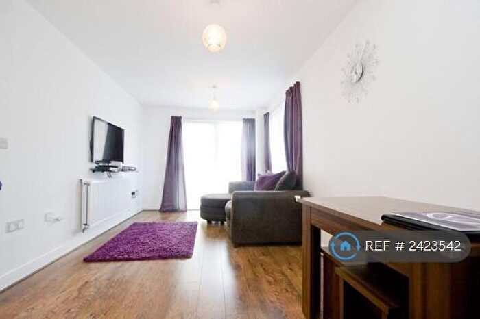 2 Bedroom Flat To Rent In Academy Way, Dagenham, RM8