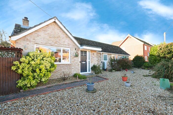 3 Bedroom Detached Bungalow For Sale In Wyndham Lane, Allington, Salisbury, SP4
