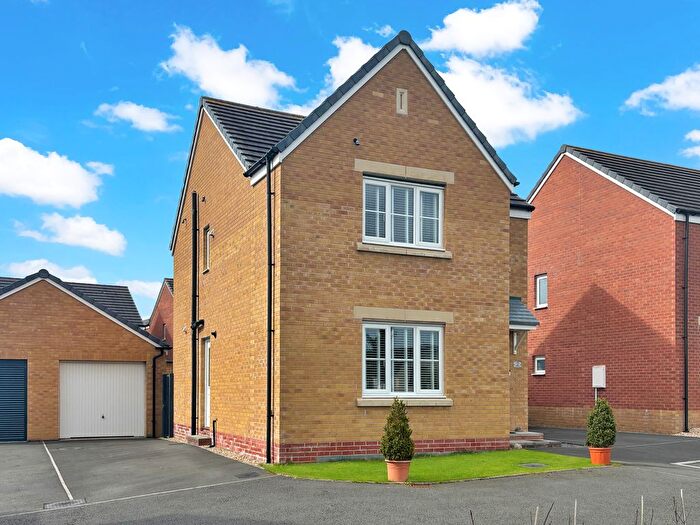 3 Bedroom Detached House For Sale In Llys Dolfach, Llanelli, SA14