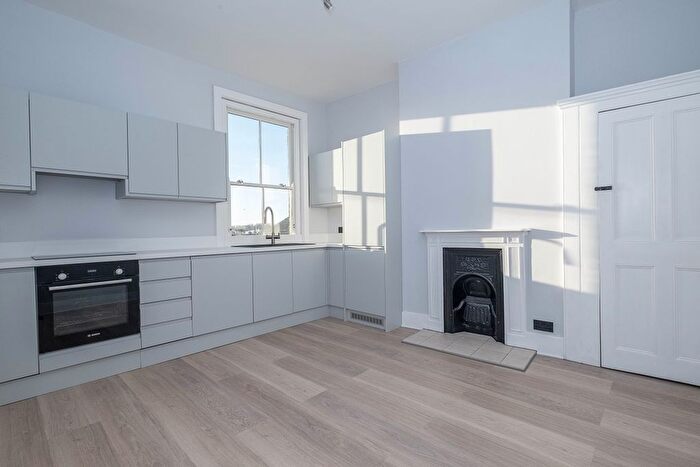 1 Bedroom Flat To Rent In Church Road, London, SW13