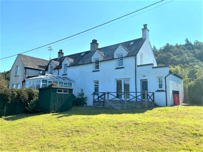 3 Bedroom Semi-Detached House For Sale In Hillhead, Inverfarigaig, IV2