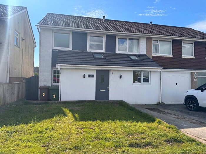 3 Bedroom Semi Detached House For Sale In Long Park Close, Plymouth, Devon, PL9