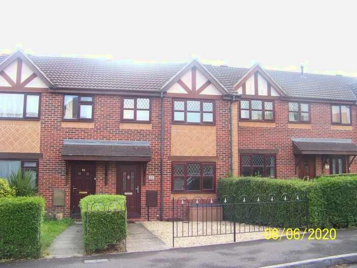 3 Bedroom Terraced House To Rent In Wheatfield Drive, Wick St. Lawrence, BS22