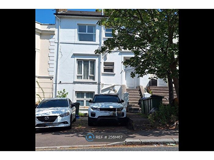 2 Bedroom Flat To Rent In Burrage Road, London, SE18