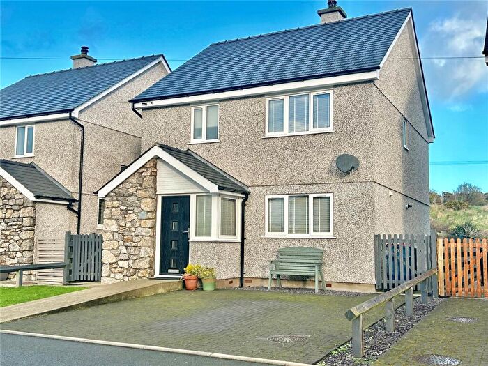 3 Bedroom Detached House For Sale In Llwyn Helyg, Amlwch, Isle Of Anglesey, LL68
