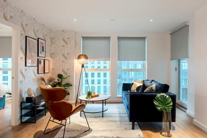 2 Bedroom Flat To Rent In Silvertown Way, London, E16