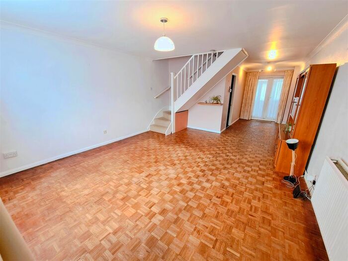 3 Bedroom Terraced House To Rent In Sheepcote Close, Cranford, Hounslow, TW5